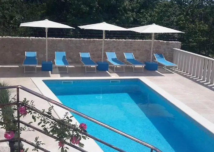 Schoene Steinvilla Mit Beheiztem Pool Und Sauna By Interhome