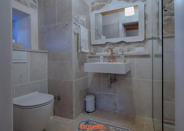 펜션 Schoene Steinvilla Mit Beheiztem Pool Und Sauna By Interhome Gabonjin