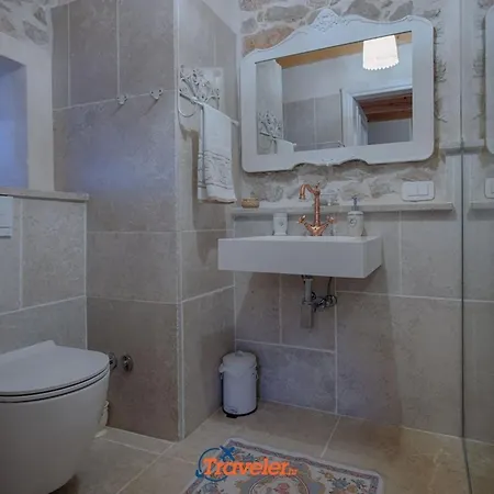 Holiday home Schoene Steinvilla Mit Beheiztem Pool Und Sauna By Interhome Gabonjin