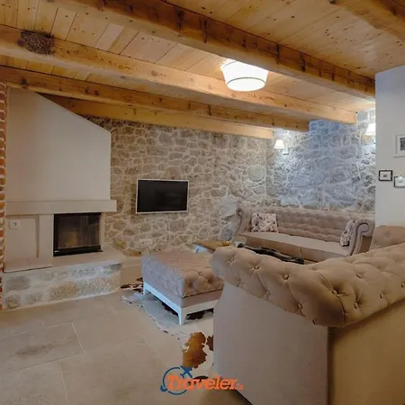 Feriehus Schoene Steinvilla Mit Beheiztem Pool Und Sauna By Interhome