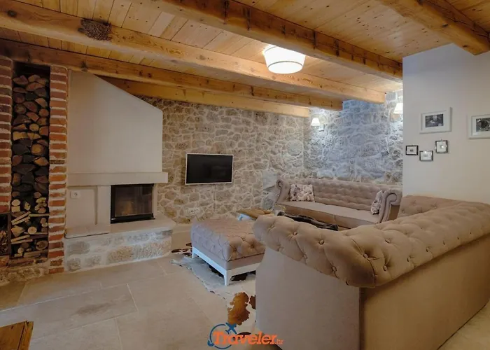 Schoene Steinvilla Mit Beheiztem Pool Und Sauna By Interhome *