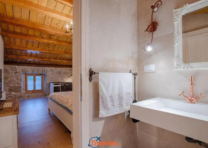 Nyaraló Schoene Steinvilla Mit Beheiztem Pool Und Sauna By Interhome Gabonjin